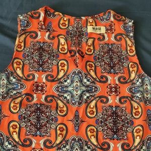 Verse split neck top xl